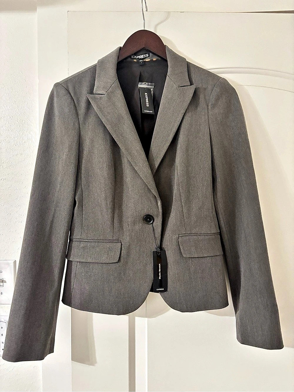 Express Studio Stretch Blazer Gray Size 4 NWT